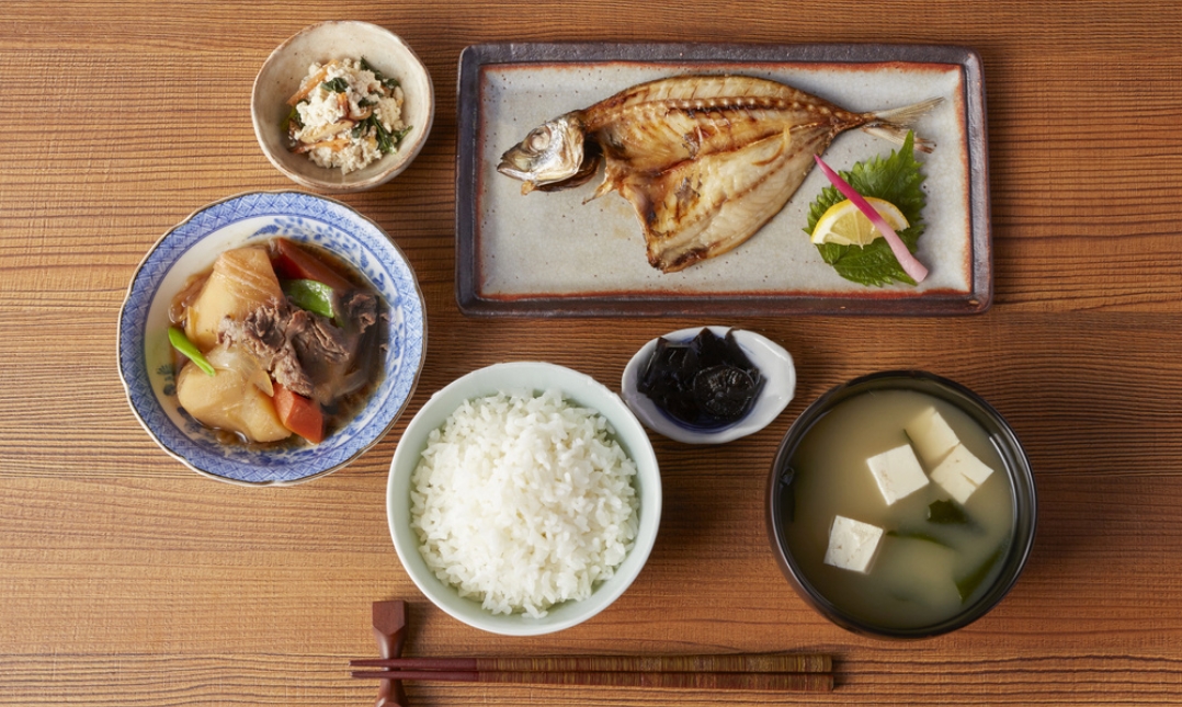 旬菜と焼き魚定食